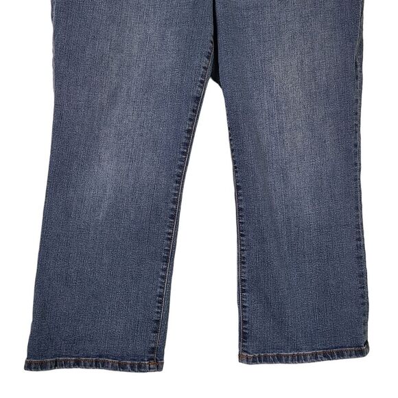 NINE WEST Chrystie Capri Stretched Relaxed-Fit Capri Pant Blue Jeans Size 16 - Picture 3 of 12
